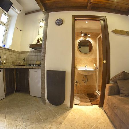 Underground Rome'S Room Εξωτερικό φωτογραφία